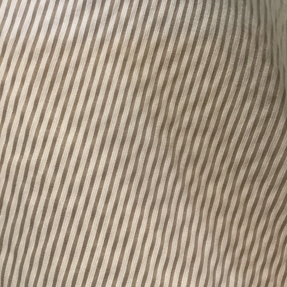 Peck & Peck Cream Capris for Women - Picture 7 of 9